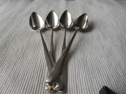 4 PETITES CUILLERES A CAFE EN ARGENT MASSIF TRAVAIL ETRANGER POINCONS BT2 LOT - Silverware