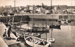 Brest * Vue Sur Le Port , Le Dernier Bassin * Bateaux - Brest