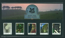 1995 Centenary Of The National Trust Presentation Pack. - Presentation Packs