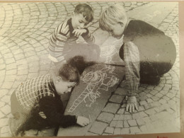 Calendrier Des Postes Almanach Du Facteur 1997 JEUX D'ENFANTS CARTIER BRESSON CHARENTE MARITIME - Grossformat : ...-1900