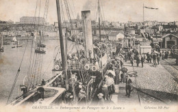 Granville * Embarquement Des Passagers Sur Le " Laura " * Bateau Laura LAURA - Granville