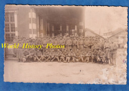 CPA Photo - VERDUN ? SAINT MIHIEL ? - Portrait De Soldat Du 150e Régiment - Voir Zoom - Caserne - Uniformes