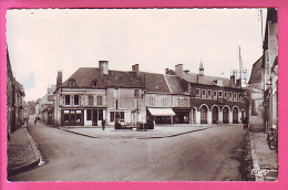 NERONDES PLACE MONUMENT AUX MORTS PHOTOGRAPHIE BOUCHERIE CHARCUTERIE BOULANGERIE ECONOMIQUES TROYENS - Nérondes