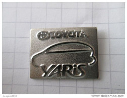 Toyota Yaris Ansteckknopf PIN Silberfarben - Toyota