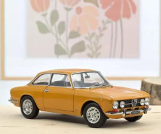 Norev - ALFA ROMEO 1750 GTV 1970 Jaune Ocre Réf. 187910 Neuf NBO 1/18 - Norev