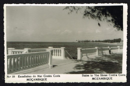 MOÇAMBIQUE MOZAMBIQUE (Africa) - Stairs To The Contra Costa Sea RARE PHOTO-POSTCARD - Mozambique