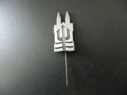 Old Airline PIn Anstecknadel  - Schweiz Switzerland - Rheinsporttage Basel 1945 - Non Classés