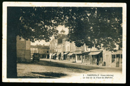 13677 - DEUX SEVRES - THENEZAY - Le Bas De La Place Du Marché - Thenezay