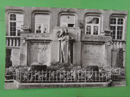 Virton Monument Aux Morts De La Ville - Virton