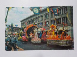 MINNEAPOLIS   Beautiful Aquatennial Parade - Minneapolis