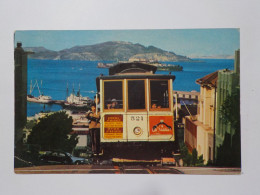 SAN FRANCISCO   Cable Car On San Francisco Hill - San Francisco