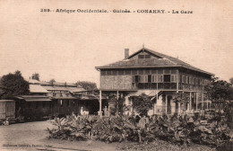 A.O.F. Guinée Française, Conakry: La Gare, Train En Gare - Collection Fortier - Carte N° 389 - French Guinea