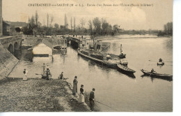 CHATEAUNEUF SUR SARTHE ENTREE D'UN BATEAU DANS L'ECLUSE BASSIN INFERIEUR PENICHE - Chateauneuf Sur Sarthe