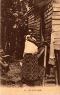 ANGOLA - Uma Mulher Angolar - Angola