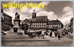 Schweinfurt - S/w Marktplatz Mit Rückert Denkmal 1   Mit LKW Henschel - Schweinfurt