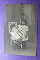 Carte Postale  Fotokaart  Studio Foto Atelier   Photographie   Photo Bebe Baby Peuter   Link   Céline Dael - Old (before 1900)