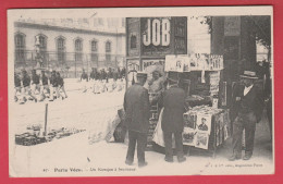 Paris Vécu - Un Kiosque à Journeaux - N° 47 - 1911  ( Voir Verso , Cachet Spécial ) - Petits Métiers à Paris