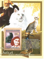 Chat -bloc Feuillet - Neuf - Chats Et Leur Maîtres Célébres- République De Guinée - Victor Hugo - Anne Franck - Félins