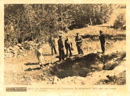 Orgeix * Le Bombardement En Cerdagne , Un Entonnoir Fait Par Une Bombe * Photo Ancienne 20x14.8cm - Autres & Non Classés