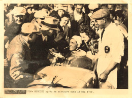 Pilote De Course GORDINI , Victoire Bol D'or * Automobiles Automobile Voiture * Gordini * Photo Ancienne 20x14.8cm - Grand Prix / F1