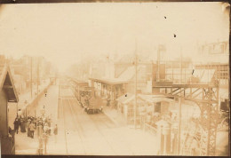 Bois Colombes * 1897 * Arrivée D'un Train En Gare * Ligne Chemin De Fer Locomotive Machine * Photo Ancienne 8.8x6.4cm - Sonstige & Ohne Zuordnung