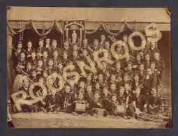 VIEILLE PHOTO D'UNE FANFARE OU HARMONIE - CONGREGATION RELIGIEUSE A IDENTIFIER - Photographs