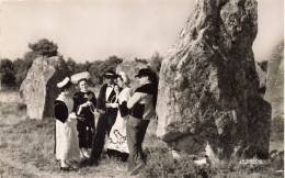 Ile Aux Moines * Groupe Folklorique De La Région De Lorient * Coiffe * Menhir Dolmen - Ile Aux Moines