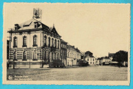 * Beveren Waas (Oost Vlaanderen) * (Nels, Uitg R. Mertens) Het Gemeentehuis, Hotel De Ville, Rare, Old - Beveren-Waas