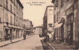 Thizy * Rue Gambetta * Débit De Tabac Tabacs TABAC * Villageois - Thizy