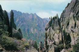 NORTH KOREA - Mt Kumgang-san - Many Mysterious Rocks - Korea (Nord)