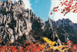 NORTH KOREA - Mt Kumgang-san - Manmulsang In Autumn - Corea Del Nord