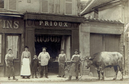 Aaa Carte Photo Devanture De La Boucherie Prioux Genisse Pour L'abattoir - Zu Identifizieren