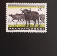 SL) RWANDA CATTLE ANIMALS 20C MNH - Autres & Non Classés