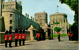 England Windsor Castle Changing Of The Guard - Windsor Castle