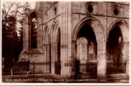 Scotland Dryburgh Abbey Earl Haig's Restaing Place And Sir Walter Scott's Tomb - Selkirkshire