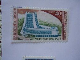 CAMEROON  USED  STAMPS  MONUMENTS MINISTRE - Cameroun (1960-...)