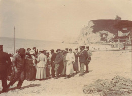 étretat * 1915 * La Criée Sur La Plage * Pêche Pêcheurs Poissons * Photo Ancienne 10.4x7.6cm - Etretat