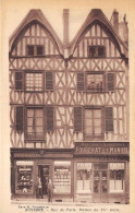 89-AUXERRE  RUE DE PARIS . PARIS DU XVe S - ( VOIR MAGASINS BOUCHARD BIJOUTIER- ET MERCERIE FOUGERAT ET MANUEL - Auxerre