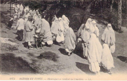 Scenes Et Types Mauresques Se Rendant Au Cimetiere - Afrika