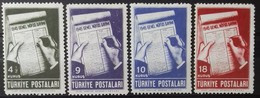 TURQUIE TURKEY N° 1027 à 1030 COTE 5 € 1945 NEUFS * MH RECENSEMENT DE LA POPULATION - Unused Stamps