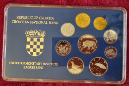 CROATIA- NUMISMATIC SET KUNA & LIPA, YEAR 2005., MINT IN BLISTER, MINTAGE 2000 PCS - Croatie