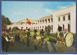 EAST TIMOR LESTE PORTUGUES Portuguese Timor Militares Portugueses Portugal Colonial Arrear Da Bandeira - East Timor