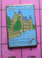 716c Pin's Pins / Beau Et Rare / FRANCE TELECOM / CPE FLERS ORNE CHATEAU RIVIERE - France Télécom