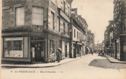 La Ferté Macé * La Rue D'hautvie * Commerces Magasins - La Ferte Mace