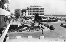 Canet Plage * La Place De La Méditerranée - Canet Plage