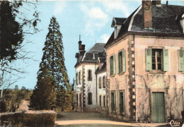 Moutier Rozeille * Le Château De Nalèche * Colonie De Vacances De La Régie Renault - Andere & Zonder Classificatie