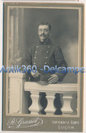 Photographie Ancienne CDV Portrait D'un Militaire Photographe Grasset à Luçon Vendée - Anonieme Personen