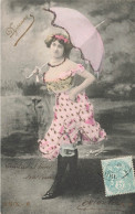 DYVONNE Dyvonne * CPA 1905 * Artiste Célébrité * Théâtre Cinéma Opéra Danse * Mode Ombrelle Parapluie - Artistes