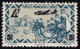 Levant Poste Aérienne N°10 - Neuf * Avec Charnière - TB - Ungebraucht