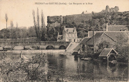 Fresnay Sur Sarthe * Les Remparts Et Le Pont * Lavoir - Andere & Zonder Classificatie